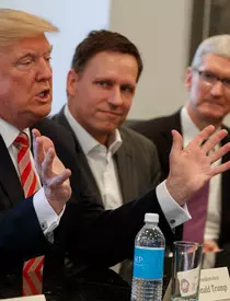 Usa Paypal Co Founder and Facebook board member billionaire Peter Thiel support for Donald Trump