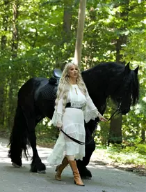 57400130_2109819535722278_1976434479492759552_n