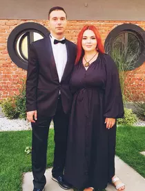 Elena Unc, ex-Vocea României, a lansat un colind! Ce vrea să facă artista: ”Îmi continui dieta și am slăbit peste 20 de kilograme și o să vreau să dau jos 40. Mai am de...” / EXCLUSIV