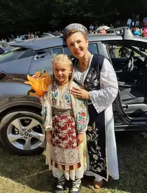 Ce cadou a primit Nicoleta Voica de la soțul ei, de Sfântul Nicolae. Cum arătau sărbătorile în copilăria artistei: „Am fost înfiată de bunici la vârsta de 6 ani” / EXCLUSIV