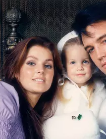 rs_634x1024-220613114020-634-riley_keough_lisa_marie_presley_and_priscilla_presley-elvis_premiere_2022-memphis-gj