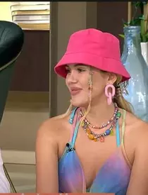 emily-burghelea-iubit-crop-1628503956