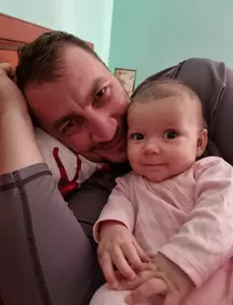 Câți bani primește Marian Godină pentru concediul de creștere a copilului: "Stau acasă și din criterii financiare"