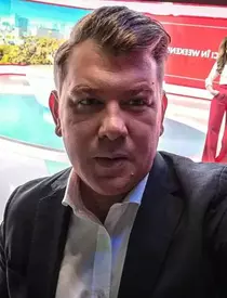 mihai-ghita_asta-i-romania