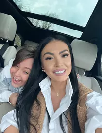 andreea mantea si fiul ei