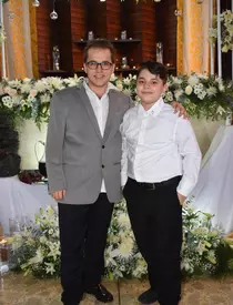 Dragoș Dolănescu mai are un frate, în afară de Ionuț Dolănescu. Cine este și cum arată Junior și cum au sărbătorit-o împreună pe mama lor, în Costa Rica: „Mai întâi, am…” / EXCLUSIV