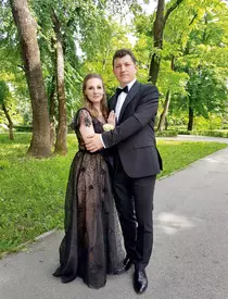 Cum s-au cunoscut Simona Amânar și soțul ei, Cosmin Tabără, și cum se înțeleg după 21 de ani de căsnicie: „Nu a fost o dragoste la prima vedere. Sigur că viața se schimbă, dar…” / EXCLUSIV