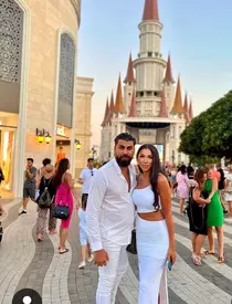 Cu cine a plecat Raluca Pastramă în vacanță după ce s-a zvonit că a divorțat de Ibrahim. Nu este doar cu fetele ei!