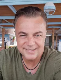 „Mi-am văzut nepoțica. E ceva ce nu am mai trăit, e unic sentimentul acesta”. Adrian Enache, primele declarații după ce a devenit bunic. Cum se simte fiica lui după naștere / EXCLUSIV