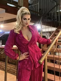 julia chelaru