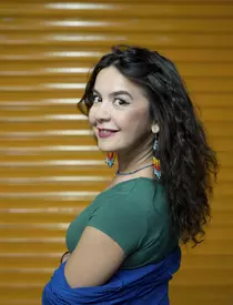 Cum a fost cucerită Ioana Calotă de soțul ei și ce s-a întâmplat la prima lor întâlnire: "M-am gândit că a venit dintr-un film. A spus că știe să citească în palmă și..."