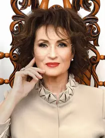 angela-similea-tanara