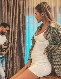 Cu ce cadou a surprins-o Dani Oțil pe Gabriela Prisăcariu, după 5 ani de relație: "Este un romantic și mă îndrăgostesc în fiecare zi și mai mult. E puțin cu dus și întors, dar..."