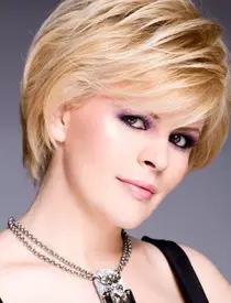 Cine este Sanda Ladoși. Artista a renunțat la profesie, pentru a se dedica familiei: "Nu mi-am dorit cariera atât de tare cum mi-am dorit copiii"