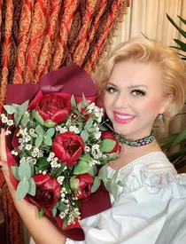 Cornelia Rednic a decis să devină soția lui Lupu Rednic în adolescență. Cum a reacționat mama artistei: "Nu am avut inel de logodnă. Erau alte vremuri"