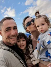 De ce fiicele lui Vladimir Drăghia nu l-au urmărit niciodată în serialul Clanul: „Noi nu avem televiziune prin cablu acasă. Nu o să o oblig niciodată…”