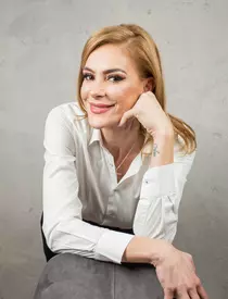 Cum i-a schimbat Zina Dumitrescu viața Roxanei Ciuhulescu. Propunerea pe care a primit-o din partea regretatei creatoare de modă: „A făcut o chestie extraordinară și am să-i rămân recunoscătoare"