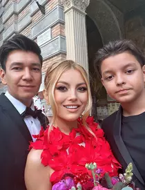 Cum mențin Elena Gheorghe și soțul ei, Cornel Ene, pasiunea în cuplu, după 19 ani de relație: "Măcar o dată pe an se întâmplă acest lucru, la care eu țin foarte mult. Ne-am făcut de cap"