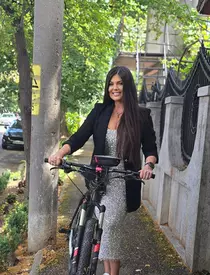 Paula Seling mărturisește că fiica ei, Elena, nu este privată de prezența tatălui, după divorțul de Radu Bucura: "Dimpotrivă! Tatăl ei este acolo tot timpul. O ia deseori, au activitățile lor, se pregătesc să..."