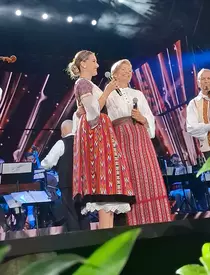 Matilda Pascal-Cojocărița va fi soacră mare și și-a prezentat viitoarea noră pe scenă, la Festivalul Mamaia Folclor 2024: ”O fată frumoasă, talentată, minunată...” Tânăra este solistă de muzică populară / EXCLUSIV