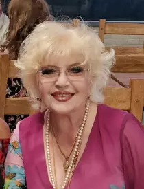 Ce trucuri de frumusețe are Corina Chiriac, la 74 de ani: „Am multe reţete băbeşti, toate naturale”. Ce spune despre operațiile estetice