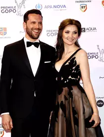 Adrian Nartea a avut probleme cu fiicele sale, după ce au văzut scene în care actorul se sărută cu alte femei: "Le-am explicat. Tati intră într-un rol, după aceea, mă întorc acasă și suntem o familie"