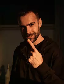 Denis Hanganu, despre accidentul de la filmările pentru Cursa, în care doi cascadori și un cameraman au ajuns la spital: „M-a întristat că mulți colegi din breaslă și-au permis să-și dea cu părerea într-un ton ironic sau răutăcios"