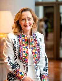 Oana Lasconi, mesaj de susținere pentru mama ei, după ce Elena Lasconi s-a calificat în turul doi al alegerilor prezidențiale: "Eu am votat-o! Este singurul candidat care chiar vrea să fie președintele tuturor!"