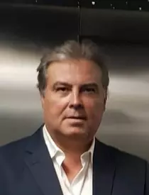 Cine-este-Adrian-Cioroianu-