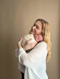 Cum arată fiul Cristinei Cioran. Vedeta a postat mai multe imagini cu Max Ioan, care va apărea și într-un reality- show