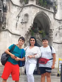 adriana bahmuteanu 17