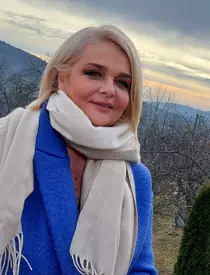 iuliana marciuc 100