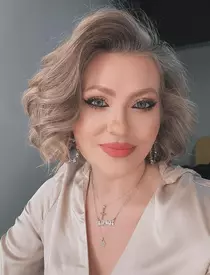 Mirela Vaida, după ce a înlocuit-o pe Mihaela Tatu la Antena 1: „Când am fost chemată și mi s-a spus 'de luni intri', mi-am pus mâna la gură și am zis: 'Dumnezeule!'. Deciziile se iau foarte drastic”