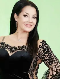 1-angela-rusu-5