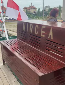 285665_108878842631986_1556411786_n