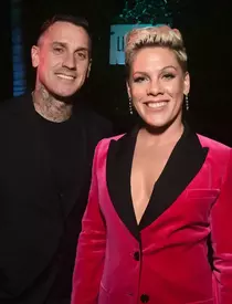 Pink și Carey Hart2