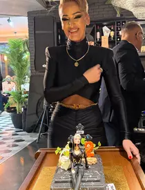 Gabriela Lucuțar zi de nastere3