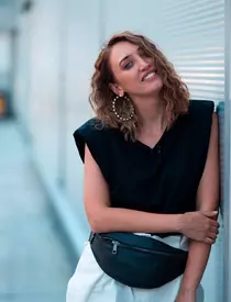 ilona-brezoianu-10