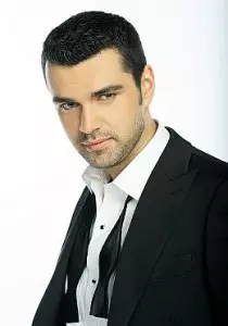 contact-pret-vlad-mirita-booking-impresariat-210x300-1