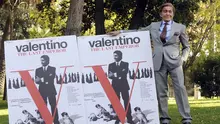 Designerul italian Valentino a murit la vârsta de 93 de ani. Povestea creatorului care a redefinit eleganța italiană și roșul iconic