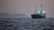Petrolul continuă să circule în ciuda crizei din Ormuz. Operațiunea secretă a SUA care ține prețurile sub control