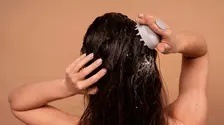 De ce se deteriorează părul și ce șampon te poate salva