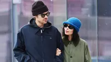 Harry Styles își dorește un copil, după logodna cu Zoë Kravitz. Ce au dezvăluit surse apropiate artistului
