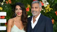 Amal Clooney strălucește într-o rochie Alexander McQueen pe care Cameron Diaz a purtat-o acum aproape 20 de ani. Cum arată ținuta estimată la peste 100.000 de euro