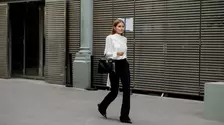 Ce înseamnă, de fapt, o piesă vestimentară versatilă?