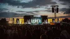 Ziua campionilor la Electric Castle 2026 - The Cure pe scena principală și fotbal la miezul nopții