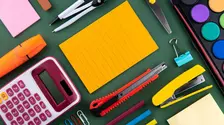 Ghiozdanul plin nu înseamnă un an școlar pregătit: lista care începe cu ce rămâne acasă