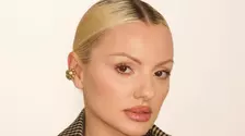 Alexandra Stan și fiica ei, Eva, surprinse într-o imagine emoționantă. Cele două au fost externate din spital