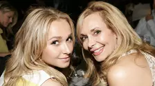 Lesley Vogel, mama actriței Hayden Panettiere, vorbește pentru prima dată de moartea fiicei sale: "S-a rătăcit..."