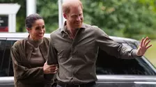 Prințul Harry, primit cu brațele deschise de familia Prințesei Diana după revenirea în Marea Britanie